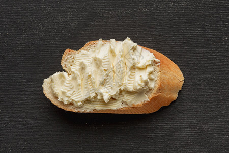 高分辨率照片黄油切面包优质照高量可口一顿饭金的图片