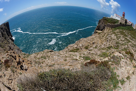 圣文森特开普和葡萄牙阿尔加韦灯塔的鱼眼观荒野海岸线洋图片