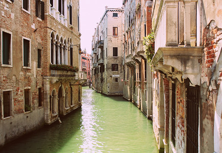 意大利威尼斯运河意大利威尼斯运河沿岸精美的古董建筑意大利威尼斯运河沿岸的精美建筑岛城市景观天空图片