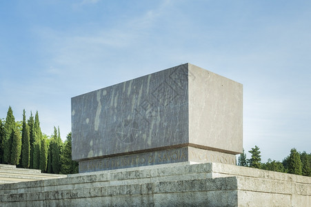 伟大的第一次世界战纪念碑和意利雷迪普亚的埃马努莱菲利贝托迪萨沃亚王子形老的图片