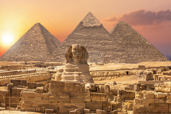 历史古老的狮身人面像和金字塔世界著名的奇迹吉萨埃及狮身人面像和金字塔埃及想知道图片