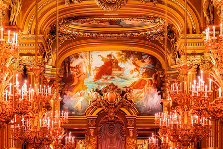 法国巴黎2019年月4日巴黎歌剧院卡尼尔大门厅的内景日巴黎歌剧院卡尼尔大门厅的内景地标装饰风格金子图片