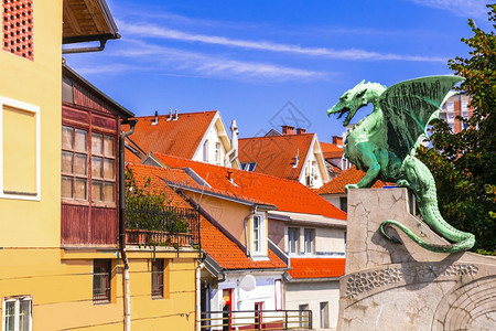 目的地斯洛文尼亚旅行和地标美丽的卢布尔雅那有FamosTongs桥城市的标志象征名人街道图片