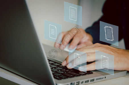 展示数据库文件夹使用在线会计系统概念在笔记本电脑上手打字在虚拟屏幕上文件业务图片