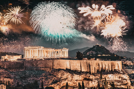 雅典和帕台农城的烟花希腊阿提卡新年庆祝活动寺庙希腊语文化图片