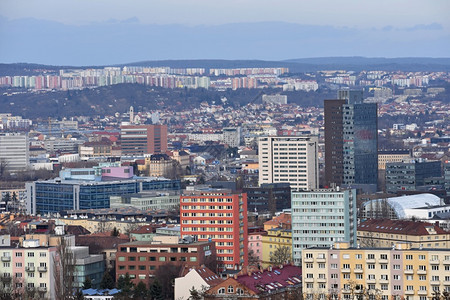 斯皮尔伯克捷欧洲最顶端城市布诺有纪念碑和屋顶的全市景色彼得欧洲的图片
