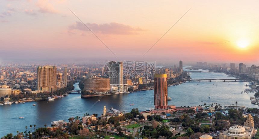 地标假期埃及开罗市中心尼河上的日落埃及开罗市中心尼河上的日落酒店图片