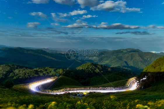 荒野墨西哥向日葵田名为TungBuaTong的金山夜间景观质泰国MeeHongSon的泰国夜风景观质花布通图片