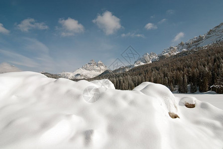 冬季雪景风光图片