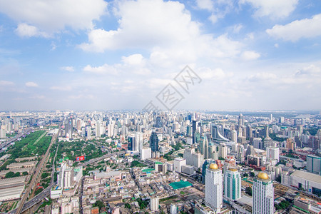 经济的都会首是曼谷市府也是泰国人口最多的城市曼谷有高速公路和交通流量的泰国市风景在曼谷白天使用高速公路和交通方式进行城景和交通运图片