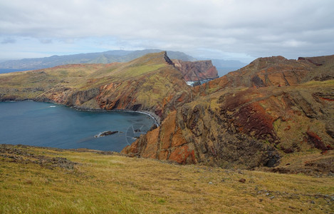 火山风景位于葡萄牙马德拉岛最东边的奥卢伦科角CapePontadeSaoLourenco海景图片