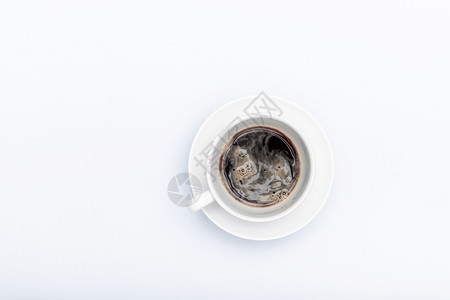 甜的休息白色背景杯茶碟和咖啡白背景的杯复制空间咖啡背景的咖啡以及文本位置活力图片