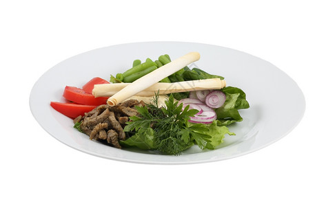 碗牛肉沙拉和新鲜蔬菜n一种孤立的背景牛肉沙拉和新鲜蔬菜饮食烹饪图片
