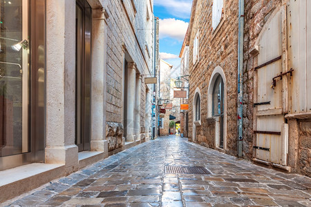 欧洲的黑山布德瓦老城狭窄的亚得里海街道黑山布德瓦老城的亚得里海狭窄街道建筑学正方形图片