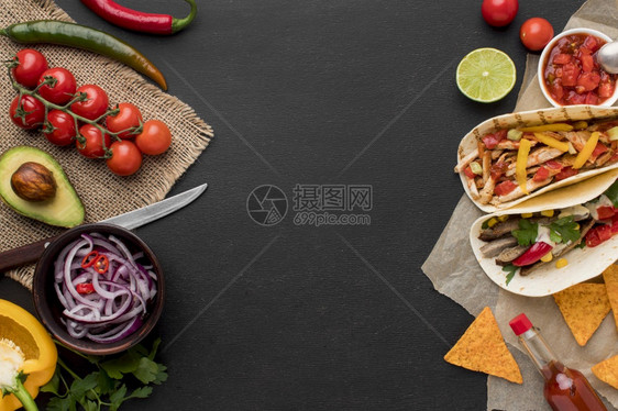一顿饭桌子高分辨率照片顶端视图新鲜墨西哥食品和玉米片质量照最高端观品质照片酱图片