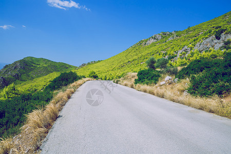 地标2019年月3日阳光明媚的夏大自然和山丘欧洲目的地图片