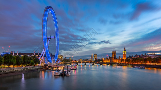 2014年月6日伦敦眼和威斯敏特宫欧洲最大的飞轮伦敦眼结构为135米高直径120米London联合王国伦敦2014年月6日伦敦眼图片