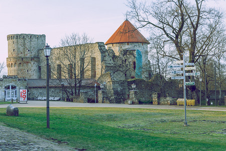 目的地皇家碎片拉脱维亚13世纪城市塞西斯堡冬季有公园102图片