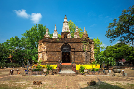 纪念碑约特这是泰国清迈的主要旅游景点晚上在清迈的Temple清迈的Temple宗教的图片