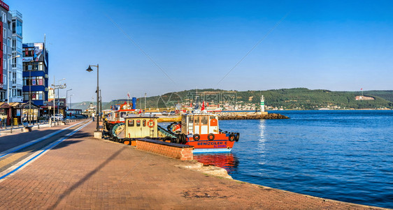 土耳其卡纳莱Canakkale072319Marina和土耳其加纳卡莱市的岸边位于土耳其首都卡纳莱Canakkale码头大面积全图片