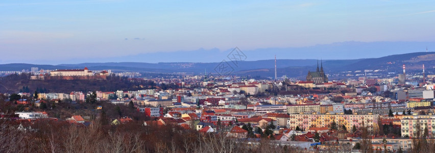 捷克欧洲最顶端城市布诺Brno的景色以及纪念碑和屋顶全景照片历史保罗户外图片
