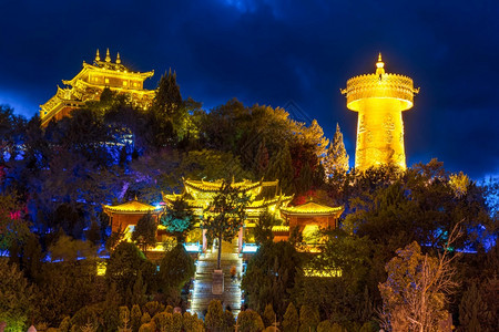 时间场景清晨吉尚寺香格里拉云南旅游佛教和西贝塔文化概念的景象建筑学图片