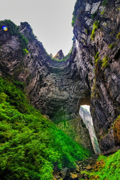 美丽的长水峡谷Difeng的WulongKarst石灰岩层这是武龙家世界自然遗产的重要组成部分公园石笋图片