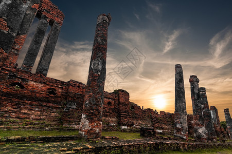 自然冥想遗产Ayutthaya泰国旅游地貌和目的古老佛教寺庙废墟位于WatPhraSriSanphet寺庙日落天空下的Ayutt图片