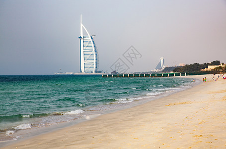 2018年月日阿拉伯BurjAlArab阿拉伯联合酋长国最著名的地标之一从黑宫公共海滩上看到的阿拉伯联合酋长国的标志采取联合哈利图片