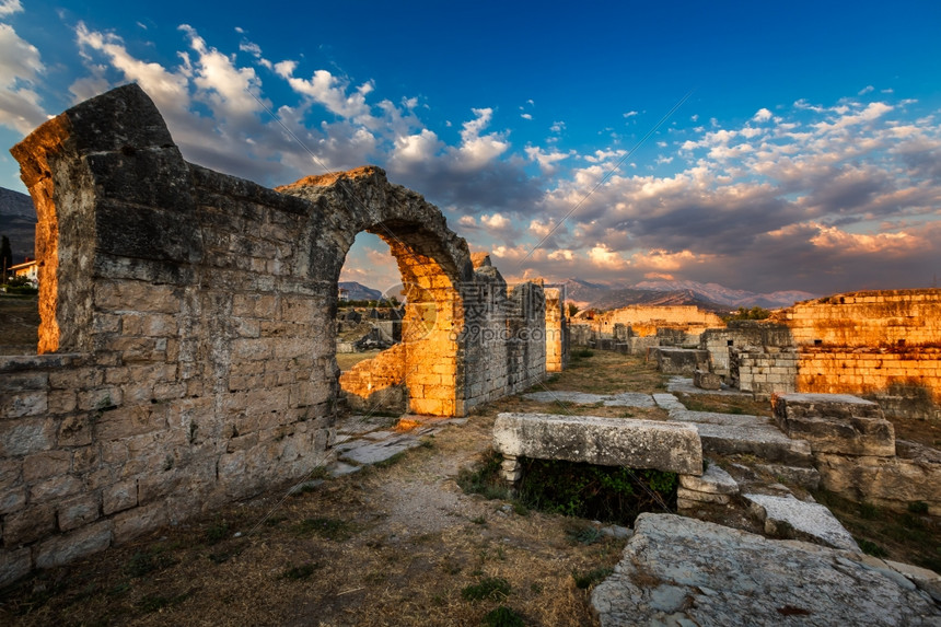 克罗地亚达拉马提斯普利特附近古罗马SalonaSolin的废墟考古学砖老的图片