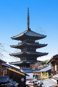 这是日本京都老村传统街道Hokanji寺庙最后遗留下来的迹校对Portnoy镇关西结石图片