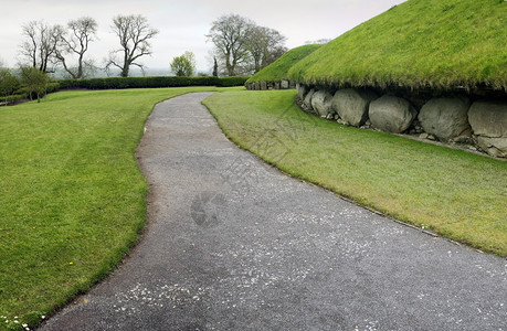 全景公元前280年3人爱尔兰博因谷科肉类爬坡道神圣图片