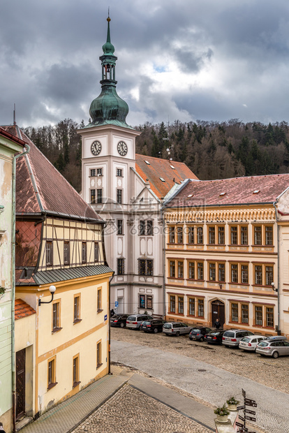 地区在捷克KarlovyVary度假胜地附近的中世纪皇家城堡旅游图片