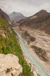 巴基斯坦北部地区山峰高角视图巴基斯坦北部目的地框架普赫图瓦图片