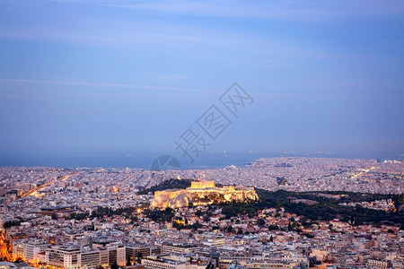 清晨在雅典市的外景从城最高点LycabettusHill利卡贝图斯山看到Acropolis人建筑学结石考古图片