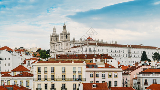 门廊波尔图捕获葡萄牙与圣文森特教堂一起在里斯本Alfama区MiradouroPortodoSolPanoromic和圣文森特教图片