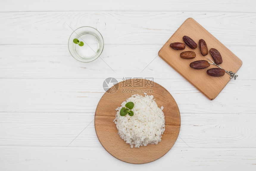 解决和优质的美照片烹饪大米椰子果木桌高品质的美丽照片概念以及高品质的漂亮照片概念锅新鲜的有机图片