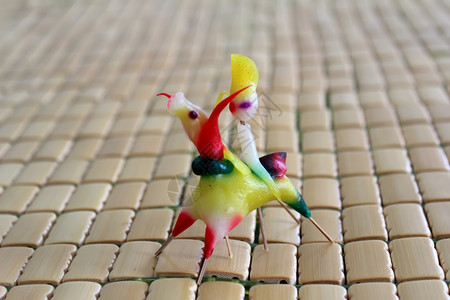 传统的文化湿Tohe越南传统玩具由彩米粉制成图片