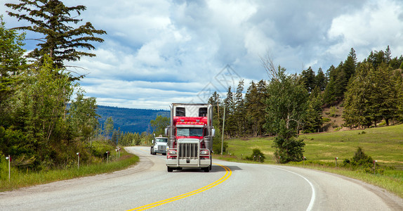 行业自然拖拉机不列颠哥伦比亚省加拿大威廉姆斯湖卡车图片