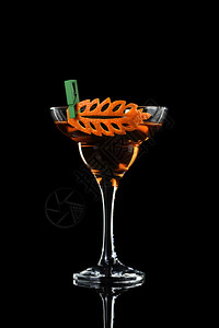 糊涂品尝橙子水果雕刻艺术如何做成柑橘加尼的饮料设计鸡尾酒RobRoyWhiskey以威士忌为基础的饮料雪莉酒图片