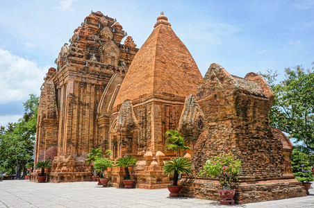 或者越南芽庄8月25日波纳加塔古庙称为thapbaponagar或PoInuNagar著名的Nhatrang旅行宗教建筑师具有来图片