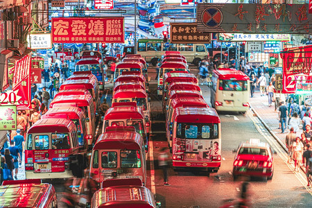 汽车上市旺角人行横道MongKOKHongKongJULY2019年7月2019年关闭最佳景点公共小型用巴士站在2019年7月6日背景