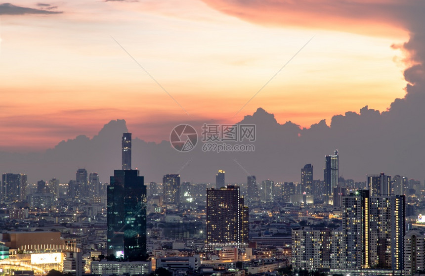 泰国曼谷201年5月9日201年5月天空骑士之夜的美丽景色环观天冠之夜的空中景象亚洲天线城市图片