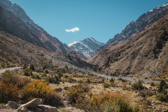 雪巴基斯坦SkarduGilgitBaltistan卡拉科姆山脉区的荒野地自然景观喀喇昆仑高的图片