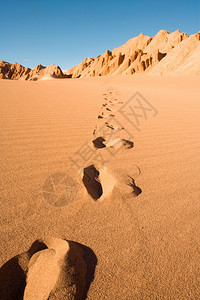 的圣佩德罗阿塔卡马沙漠智利安托法加斯塔州地区智利和南美洲的西班牙谷地又称盐山脉西班牙LaCordillerladelalasSa图片