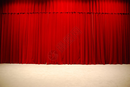 打闹复古优雅的红色剧院舞台幕布丰裕入口图片