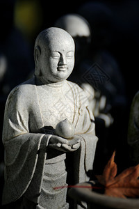 持久新手指导日本江岛的吉佐雕像图片