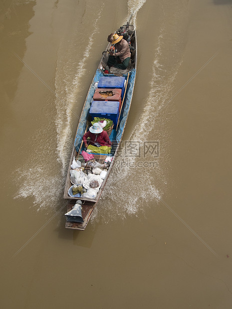 泰国的经典木制船图片