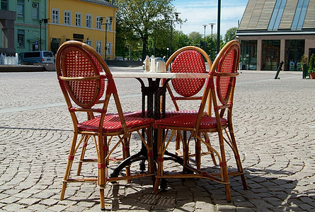 户外餐厅餐桌城市桌子正方形椅子食物鹅卵石咖啡店图片