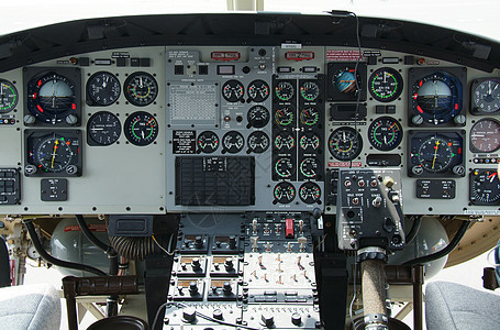 直升机驾驶舱菜刀仪表表盘座舱领航乐器电子控制设备航空背景图片
